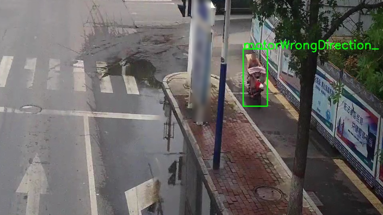 電動(dòng)車/摩托車駕乘人員不戴頭盔